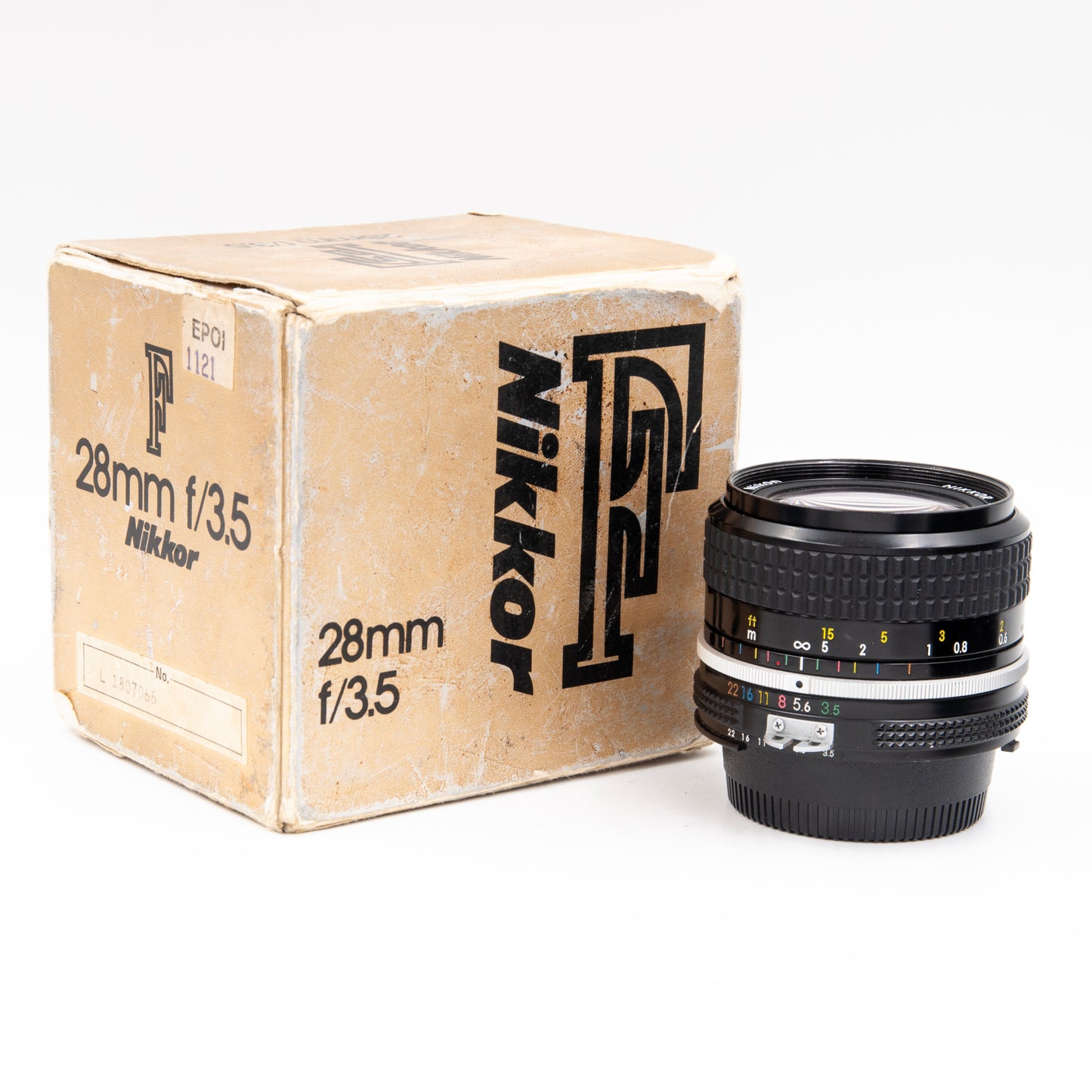 Nikon Nikkor 28mm f3.5 AI Wide-Angle Prime Lens