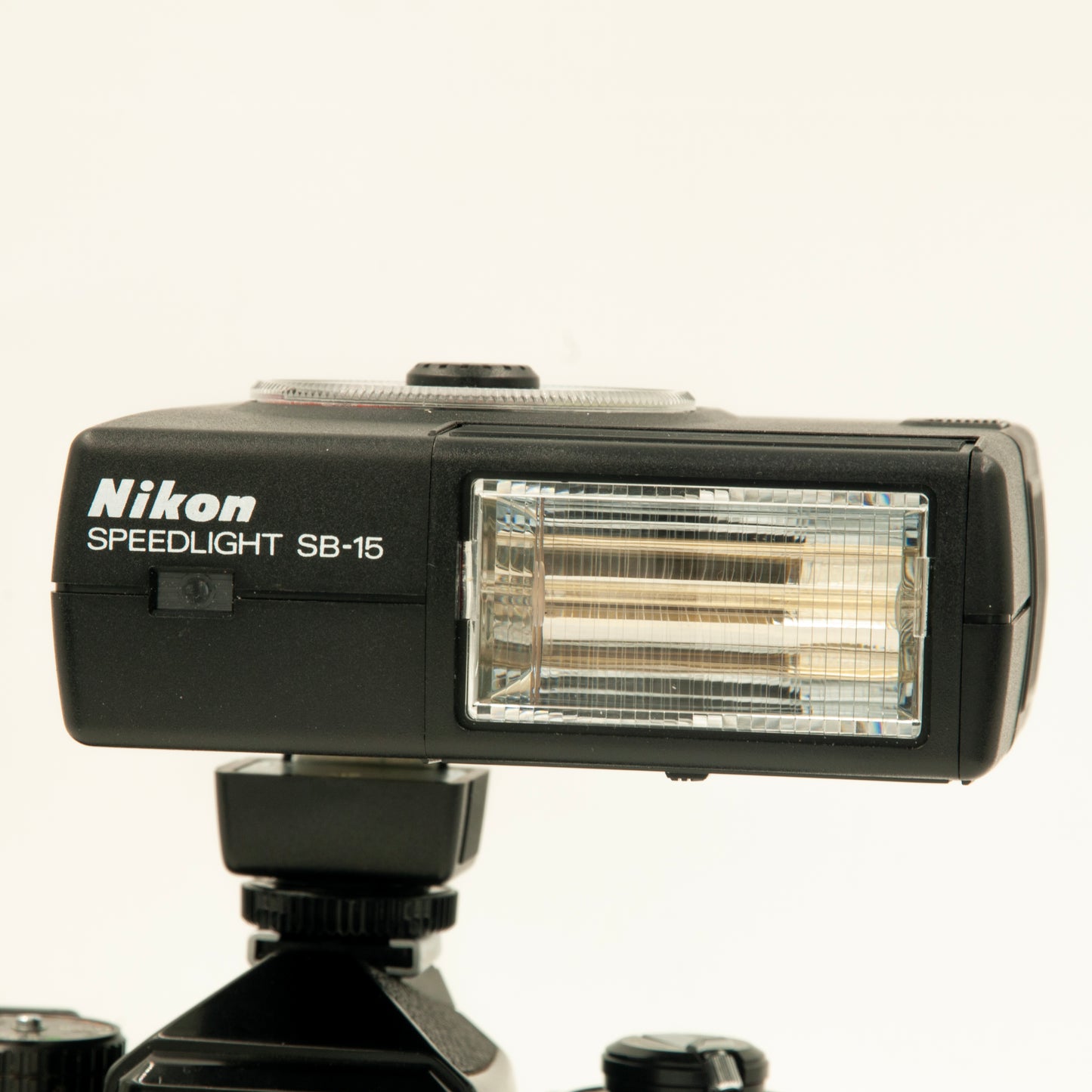 Nikon SB-15 Speedlight Flash Unit for Film Cameras