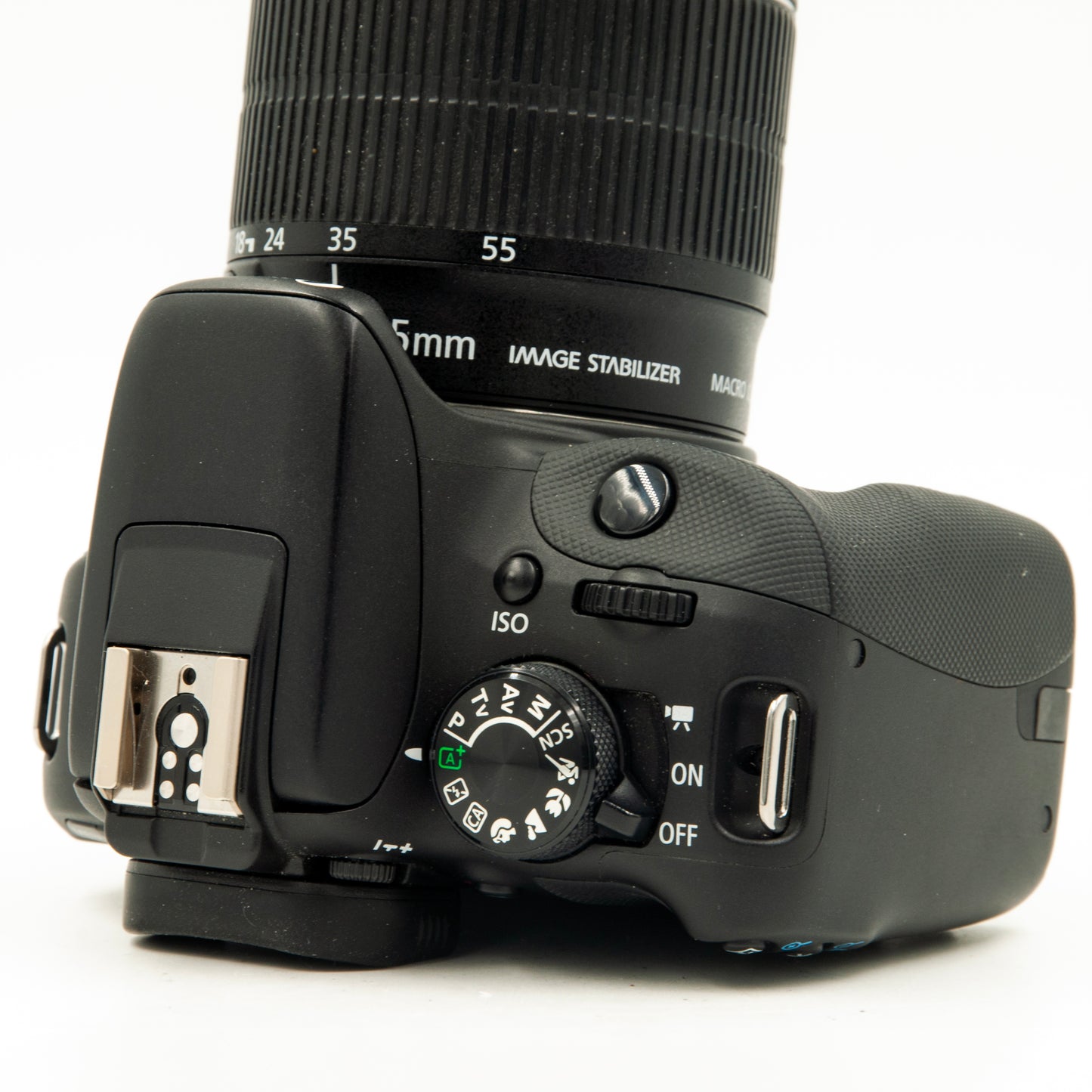 Canon SL1 18MP DSLR w/18-55mm Lens