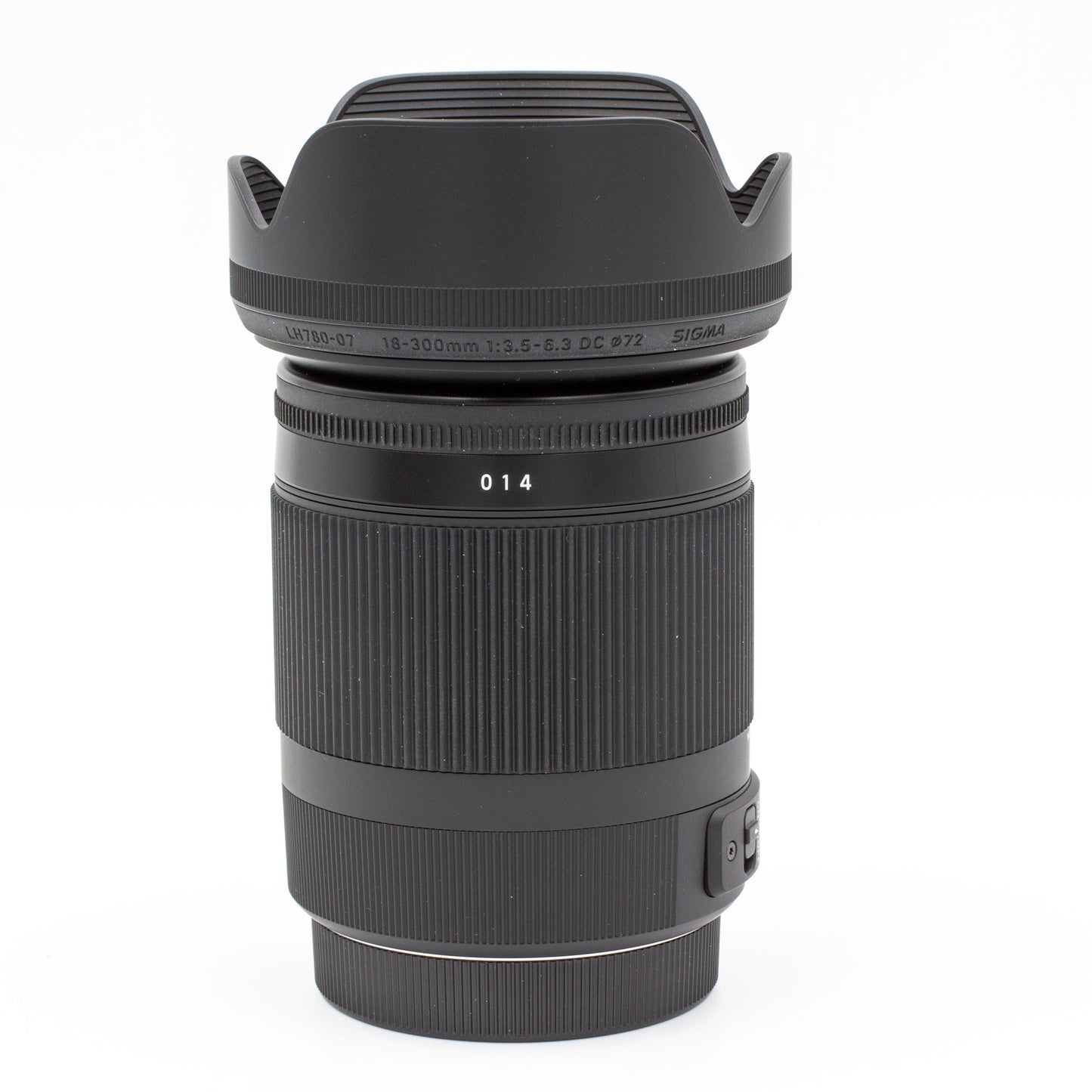 Pre-Owned Sigma Contemporary 18-300mm F3.5-6.3 DC MACRO OS HSM for Canon EF-S