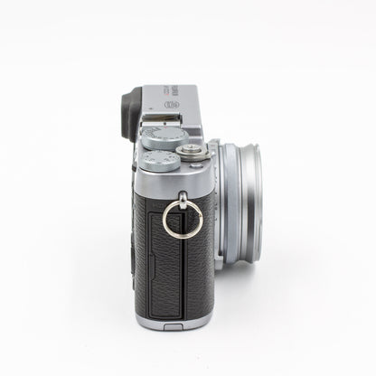 Fujifilm X100T Digital Camera (Silver)
