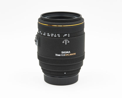 Sigma AF 70mm f2.8 DG EX Macro Lens Nikon