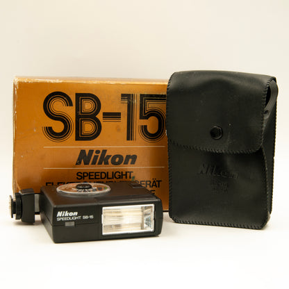 Nikon SB-15 Speedlight Flash Unit for Film Cameras