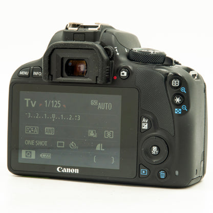 Canon SL1 18MP DSLR w/18-55mm Lens
