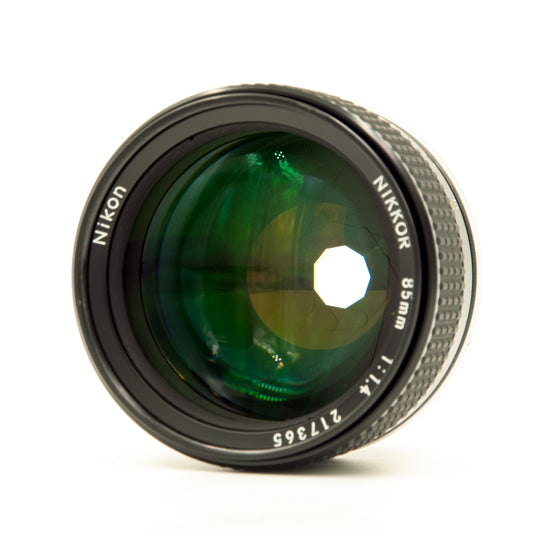 Nikon Nikkor 85mm f1.4 AI-S Manual Focus Lens