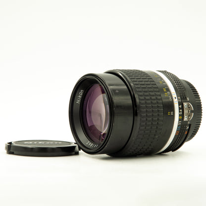 Nikon Nikkor 105mm f2.5 AI-S Telephoto Portrait Lens