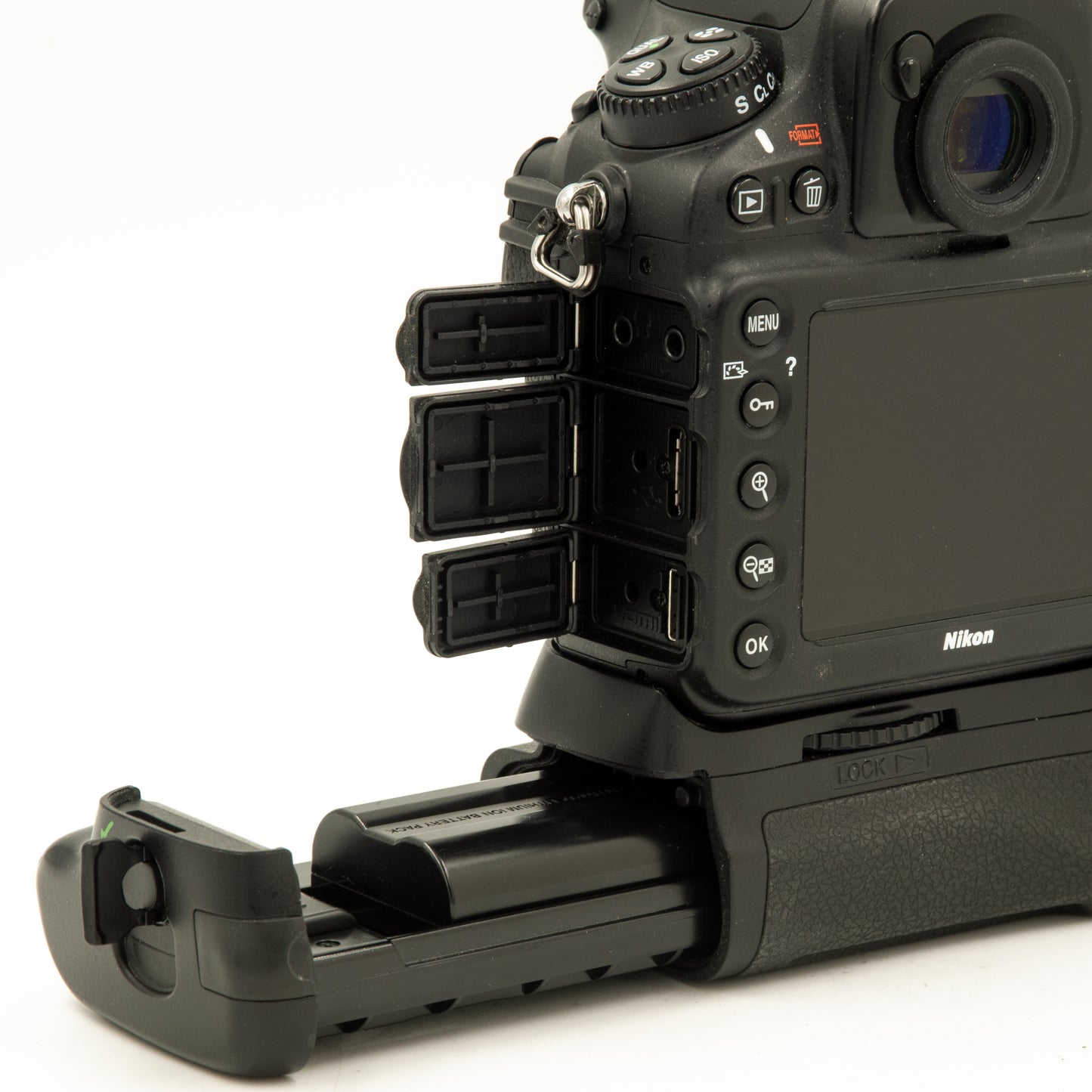 Nikon D810 36.3MP DSLR w/MB-D12 Battery Grip