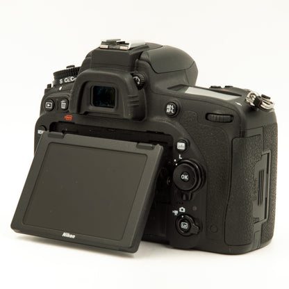 Nikon D750 24.3MP DSLR Body