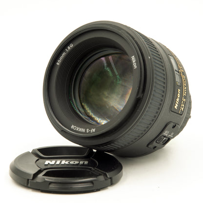 Nikon AF-S Nikkor 85mm f1.8G Portrait Lens