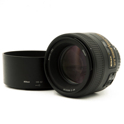 Nikon AF-S Nikkor 85mm f1.8G Portrait Lens