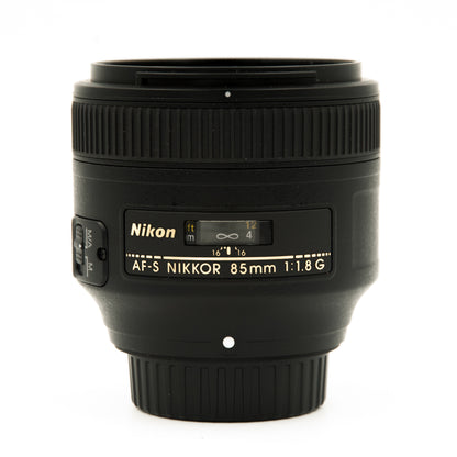 Nikon AF-S Nikkor 85mm f1.8G Portrait Lens