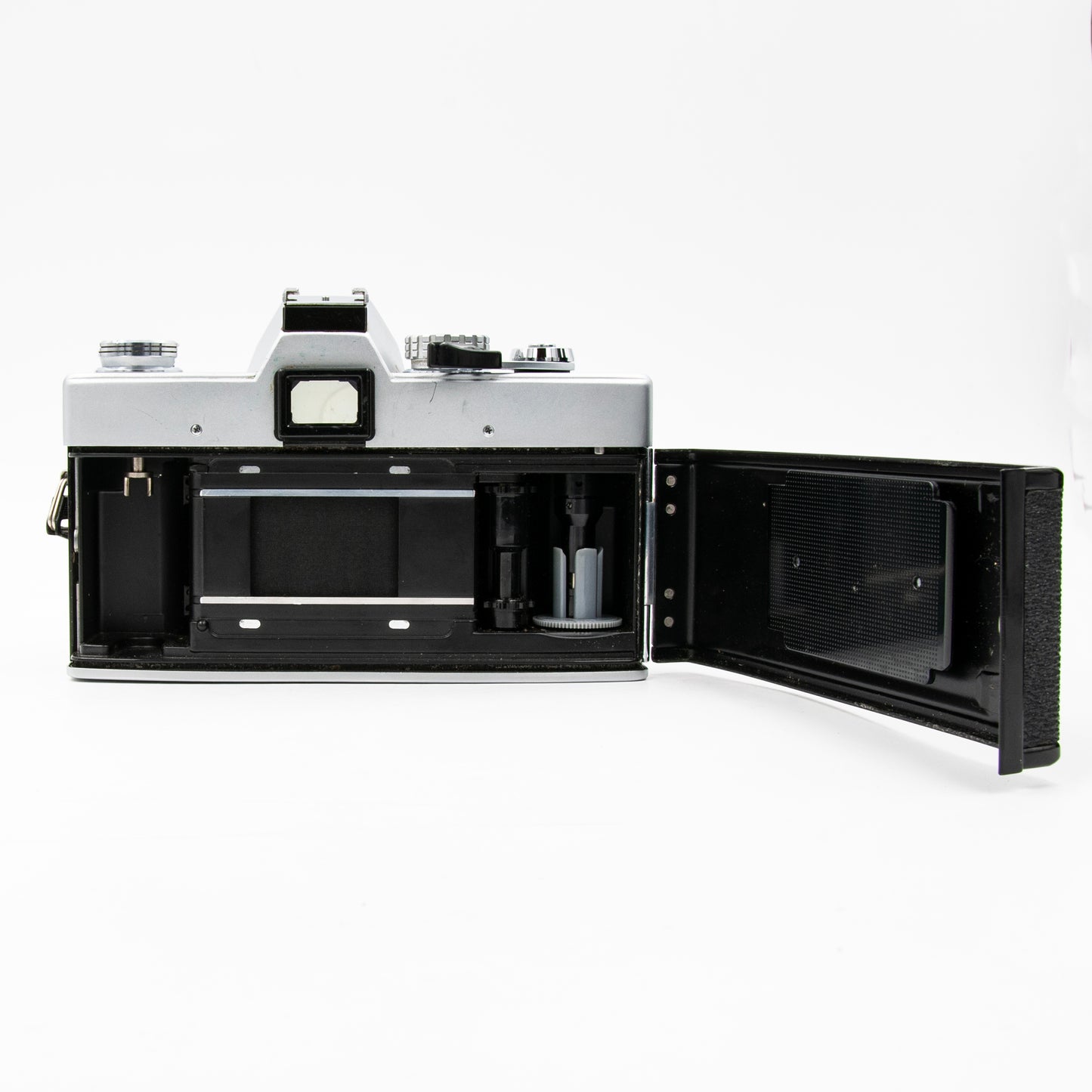 Pre-Owned Minolta SRT101 w/MD Rokkor-X 50mm f/2