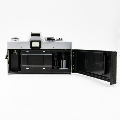 Pre-Owned Minolta SRT101 w/MD Rokkor-X 50mm f/2