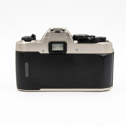 Pre-Owned Nikon FM10 Film Camera w/35-70mm f/3.3-4.5 Zoom Lens