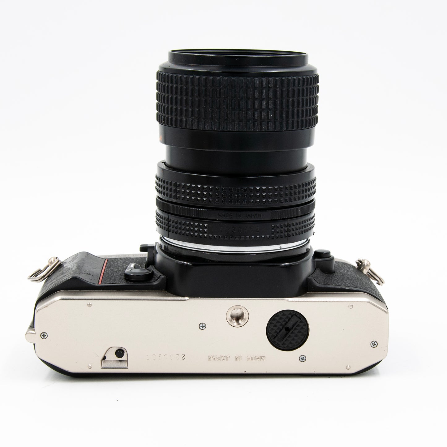 Pre-Owned Nikon FM10 Film Camera w/35-70mm f/3.3-4.5 Zoom Lens