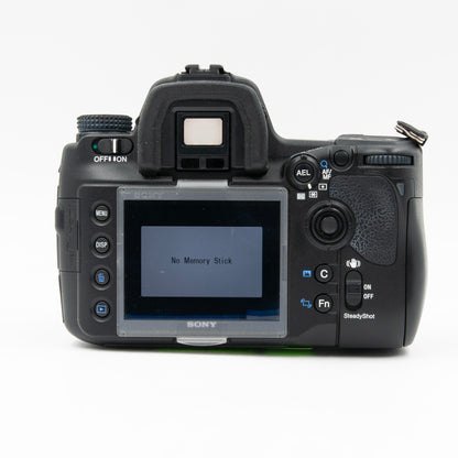 Pre-Owned Sony A850 w/Cases, 28-75mm f/2.8 Lens & HVL-F42AM Flash