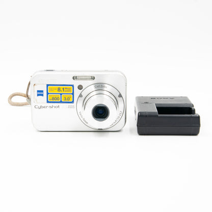 Pre-Owned Sony Cyber-Shot DSC-N1 8.1 MP Point n Shoot Digital Camera *