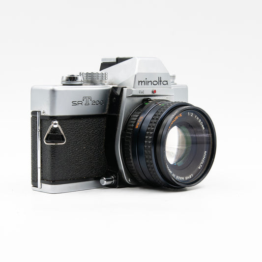Pre-Owned Minolta SRT 200 w/MD Rokkor-X 50mm f/2 Lens