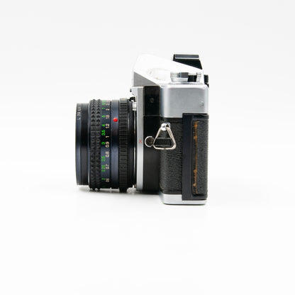 Pre-Owned Minolta SRT 200 w/MD Rokkor-X 50mm f/2 Lens