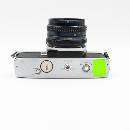 Pre-Owned Minolta SRT 200 w/MD Rokkor-X 50mm f/2 Lens
