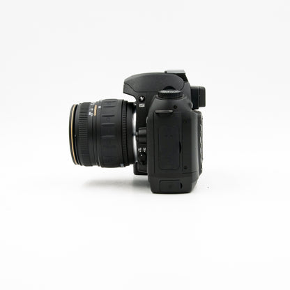 Pre-Owned Nikon D70 DSLR with Quantaray 18-50mm f3.5-5.6 Kit