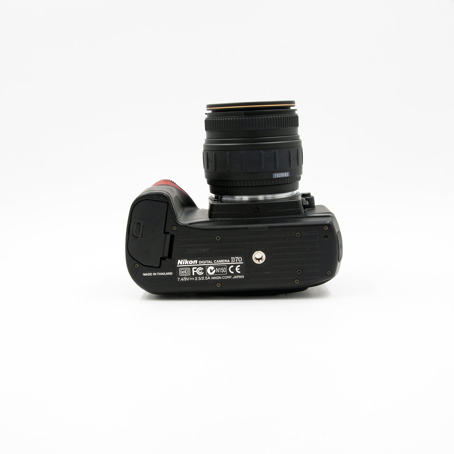 Pre-Owned Nikon D70 DSLR with Quantaray 18-50mm f3.5-5.6 Kit