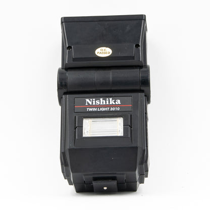 ️Pre-Owned Nishika N8000 35mm Quadrascopic Stereo 3D Camera and Twin Light 3010