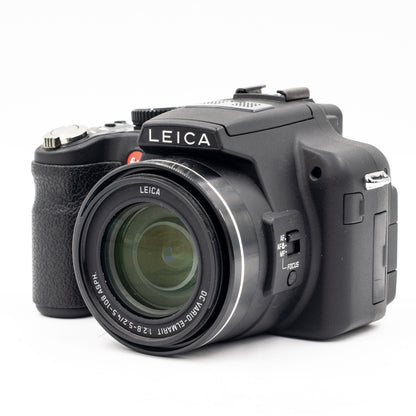 Pre-Owned Leica V-Lux2 Super Zoom Digital Camera