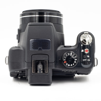 Pre-Owned Leica V-Lux2 Super Zoom Digital Camera