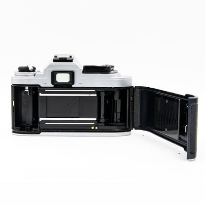 Nikon FG with 50mm f/1.8 Series E Lens