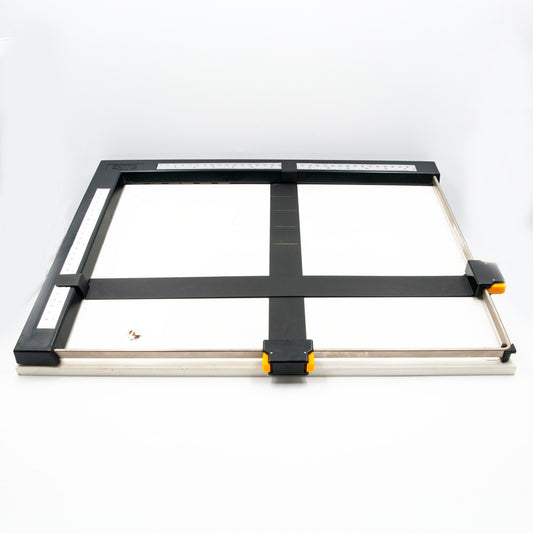 Capro Pre-Owned Two Blade 11x14" Enlarging Easel