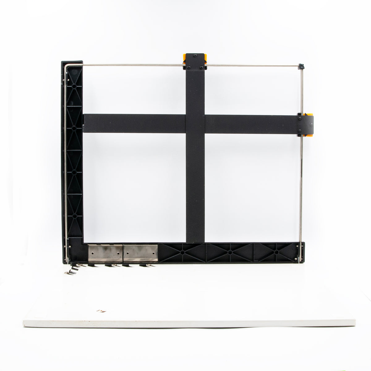 Capro Pre-Owned Two Blade 11x14" Enlarging Easel
