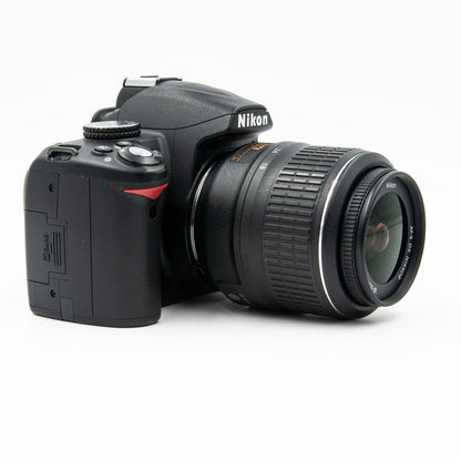 Pre-Owned Nikon D3000 w/ AF-S Nikkor 18-55mm f/3.5-5.6 G VR Lens