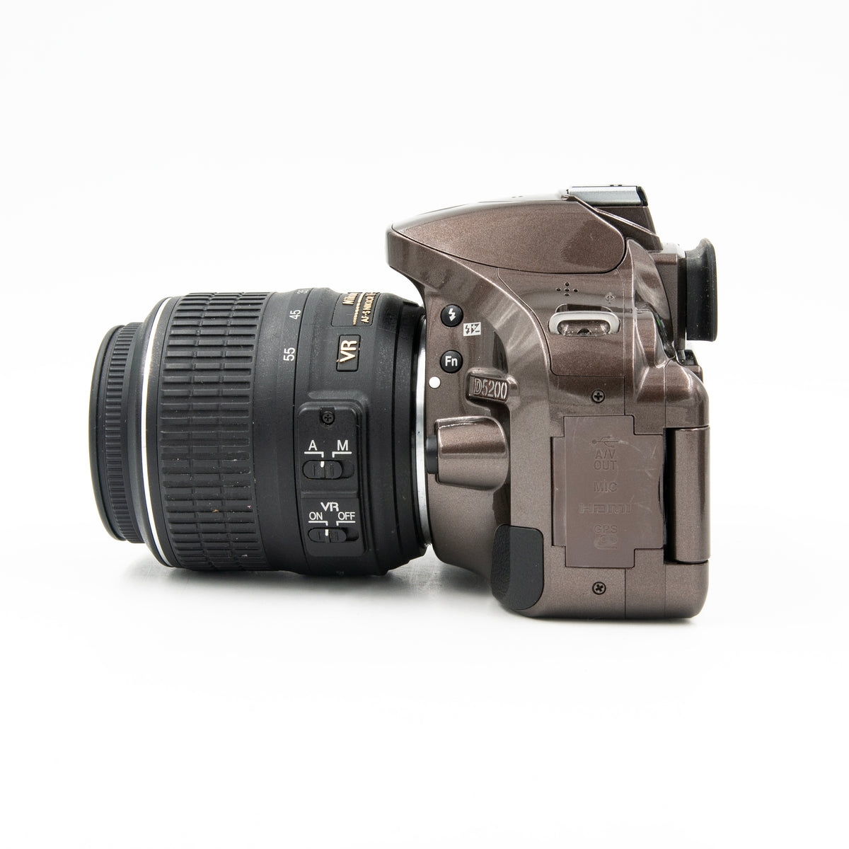 Pre Owned Nikon D5200 Bronze w/AF-S Nikkor 18-55mm f/3.5-5.6 G VR Lens