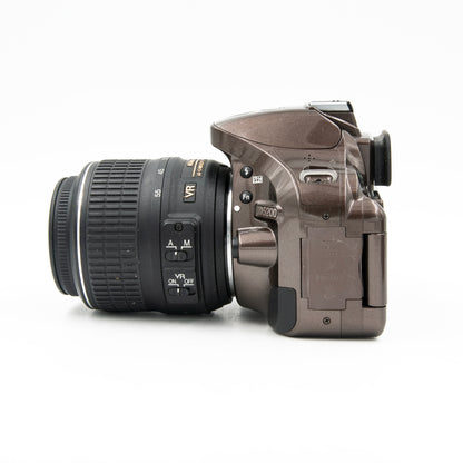 Pre Owned Nikon D5200 Bronze w/AF-S Nikkor 18-55mm f/3.5-5.6 G VR Lens