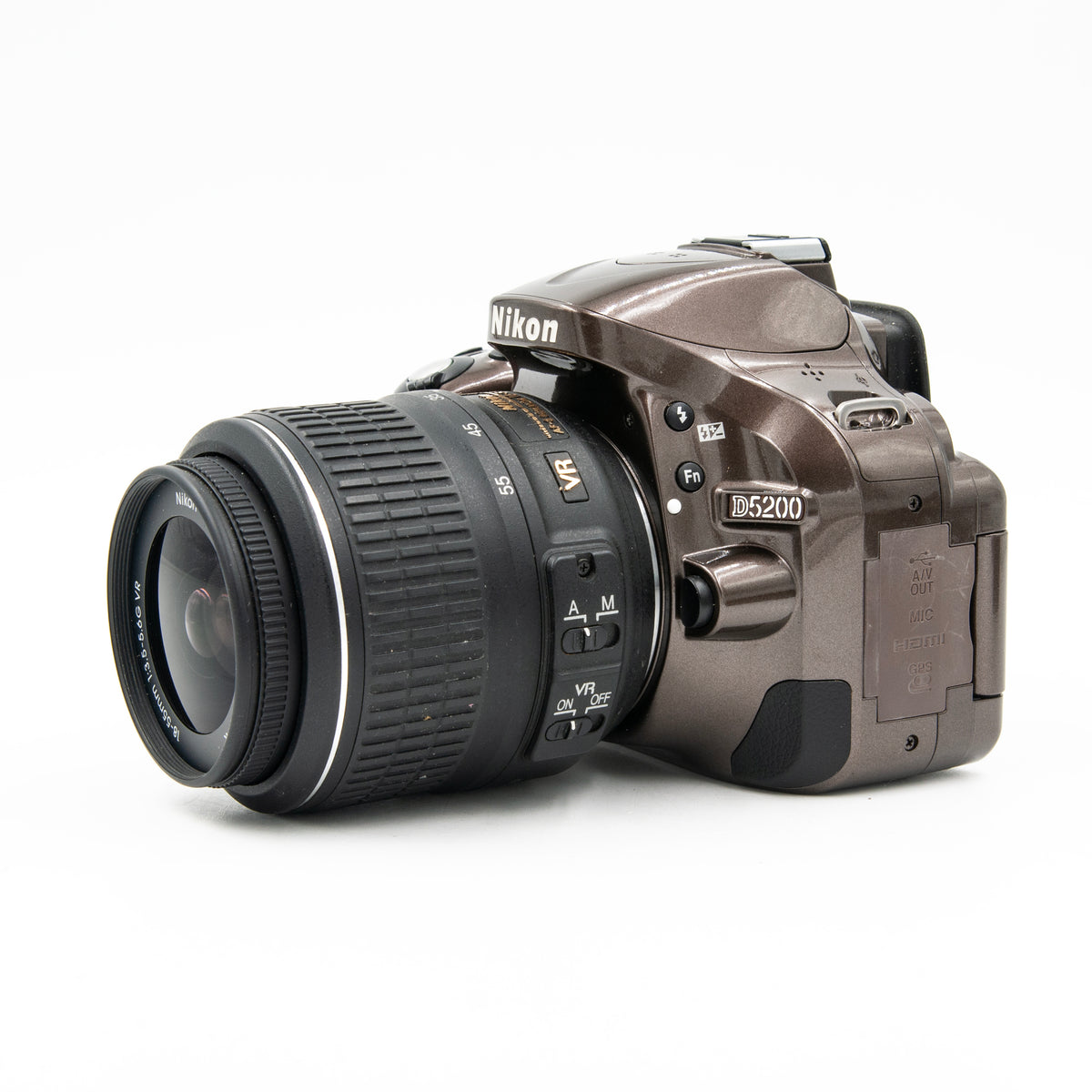 Pre Owned Nikon D5200 Bronze w/AF-S Nikkor 18-55mm f/3.5-5.6 G VR Lens