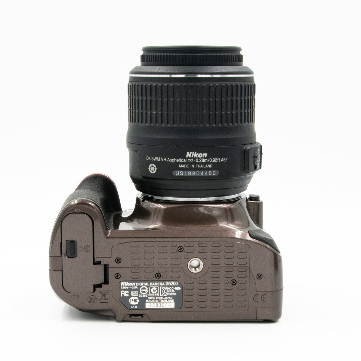 Pre Owned Nikon D5200 Bronze w/AF-S Nikkor 18-55mm f/3.5-5.6 G VR Lens
