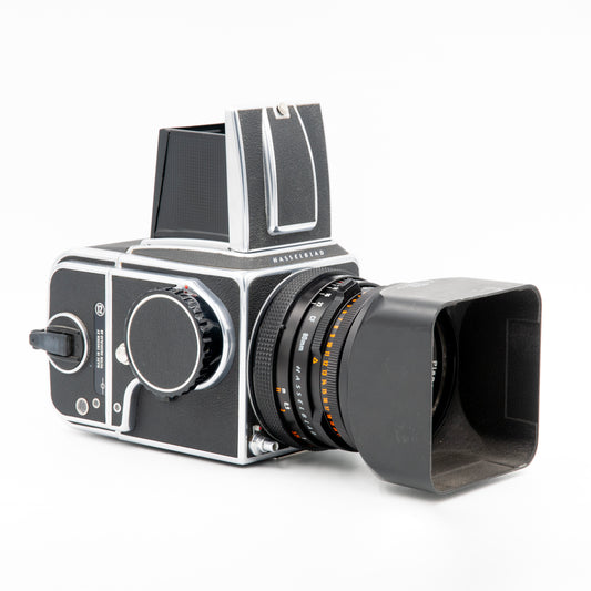 Hasselblad 500C/M with Zeiss 80mm CF lens, from side.